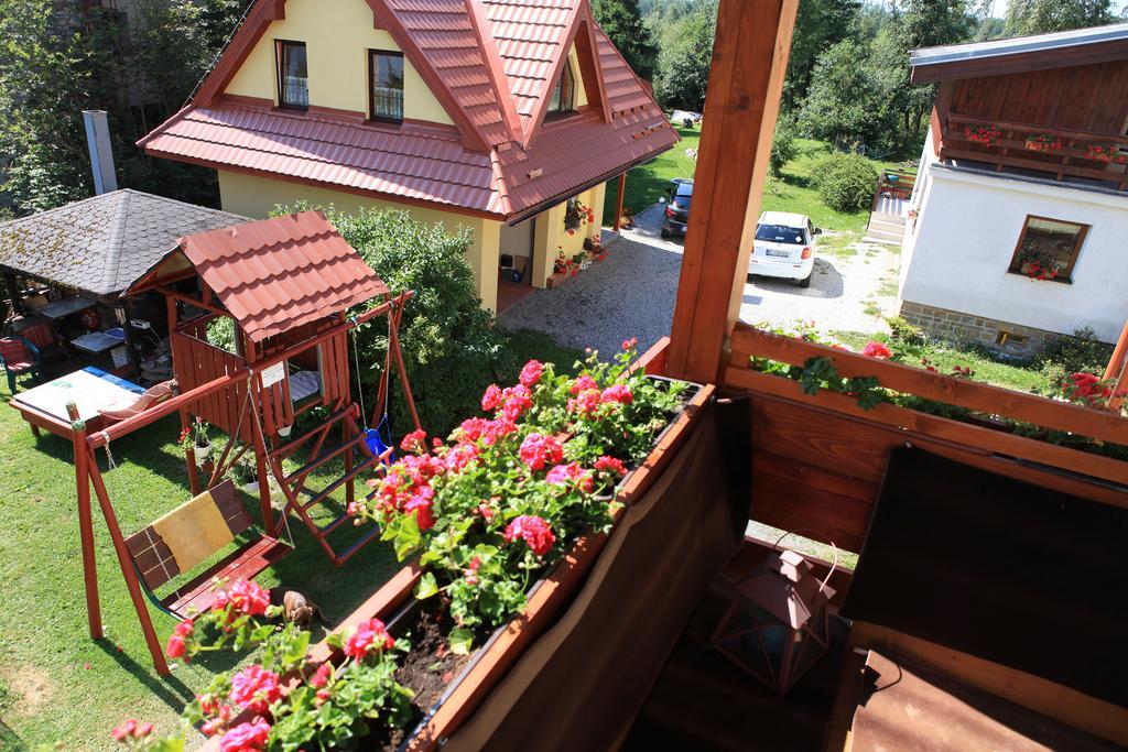Vila Katarina 151 Tatranská Lomnica Oda fotoğraf